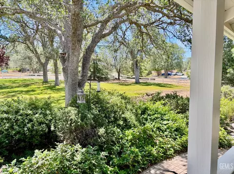Exterior - 20562 Tiffany Cir, Tehachapi, CA 93561 photo 11 of 24