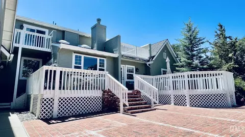 Exterior - 20562 Tiffany Cir, Tehachapi, CA 93561 photo 17 of 24