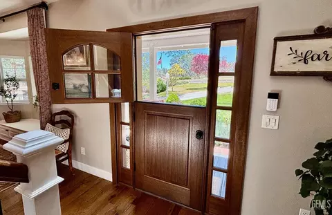 Entry Way - 20562 Tiffany Cir, Tehachapi, CA 93561 photo 1 of 4