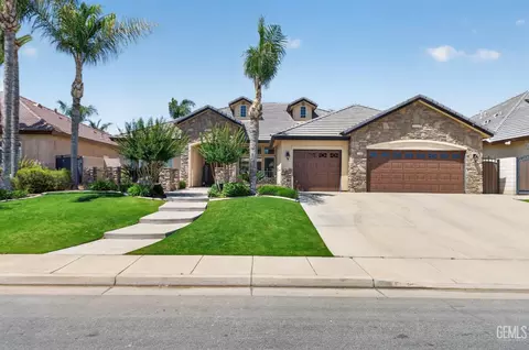 11904 Kenseth St, Bakersfield, CA 93312
