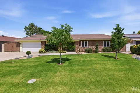 616 Winchester St, Bakersfield, CA 93309