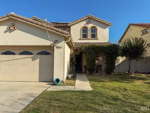 9412 Poseidon St, Bakersfield, CA 93306