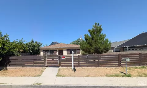 346 Tyree Toliver St, Bakersfield, CA 93307