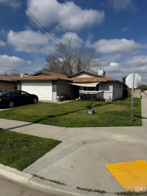1000 5th St, Wasco, CA 93280