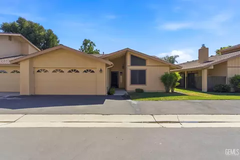 1000 Olive Dr #29, Bakersfield, CA 93308