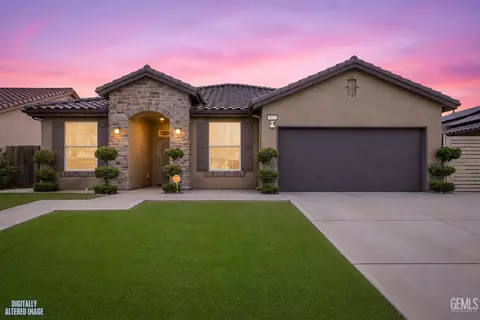 Exterior - 9605 Surfside St, Bakersfield, CA 93313 photo 2 of 11