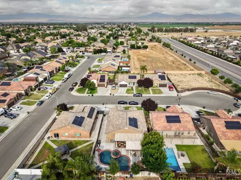 View/Area - 9605 Surfside St, Bakersfield, CA 93313 photo 2 of 2