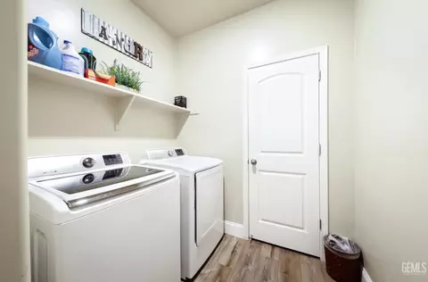 Other - 9605 Surfside St, Bakersfield, CA 93313 photo 5 of 5