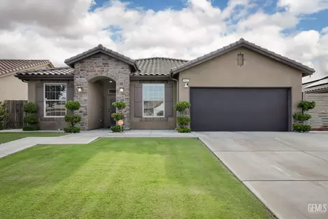 9605 Surfside St, Bakersfield, CA 93313