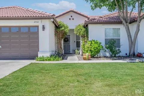 3733 Meadow Hills Ct, Bakersfield, CA 93308
