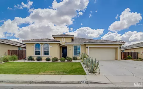 Exterior - 312 Hammersmith Dr, Bakersfield, CA 93314 photo 2 of 9
