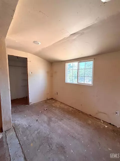 Bedroom - 24892 4th St, Fellows, CA 93224 photo 4 of 4