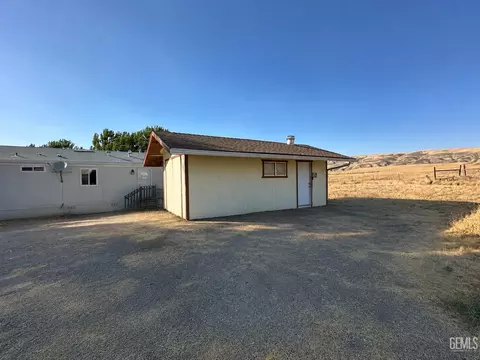 13606 Barrett Rd #W, Santa Margarita, CA 93453