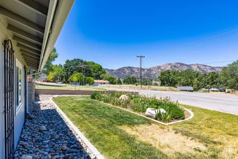Exterior - 20020 Birdie Ct, Tehachapi, CA 93561 photo 13 of 16