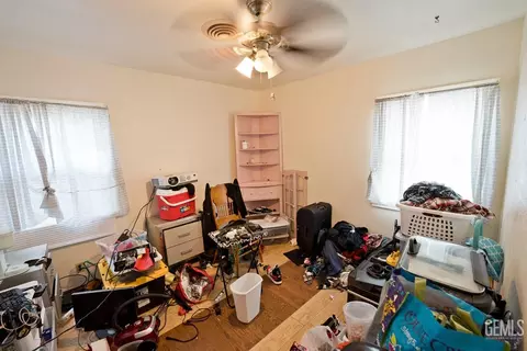 Bedroom - 111 Franklin Ave, Taft, CA 93268 photo 3 of 3