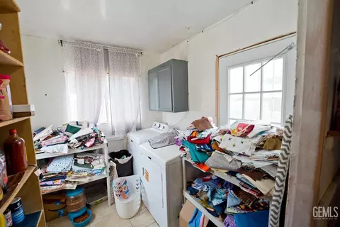 Other - 111 Franklin Ave, Taft, CA 93268 photo 6 of 8