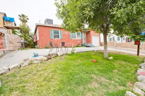 Exterior - 111 Franklin Ave, Taft, CA 93268 photo 3 of 3