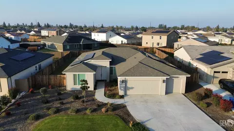 7500 Bristol Spring Ave, Bakersfield, CA 93313