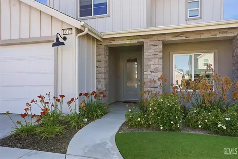 Exterior - 3317 Trail River Ln, Shafter, CA 93263 photo 3 of 7