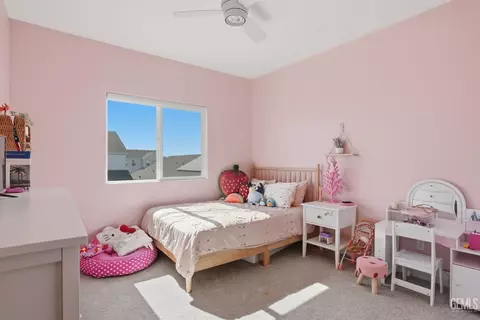 Bedroom - 3317 Trail River Ln, Shafter, CA 93263 photo 4 of 8