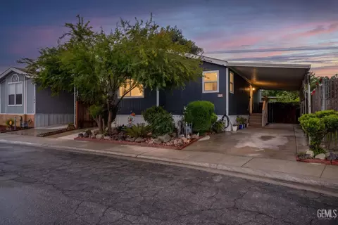 1301 Taft Hwy #123, Bakersfield, CA 93307