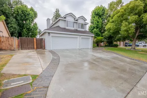 7608 Sutters Mill St, Bakersfield, CA 93313