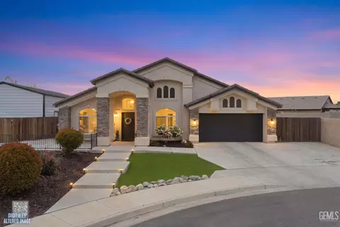 6008 Luckman Dr, Bakersfield, CA 93311