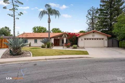 4312 Bonaire St, Bakersfield, CA 93306