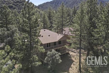 1813 Woodland Dr, Pine Mountain Club, CA 93222