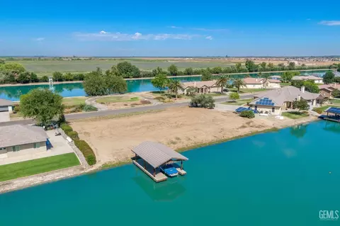 3700 Blue Loop Ln, Arvin, CA 93203 photo 11