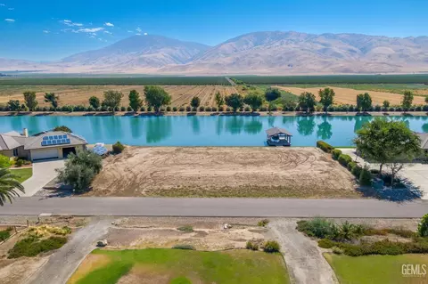 3700 Blue Loop Ln, Arvin, CA 93203 photo 9