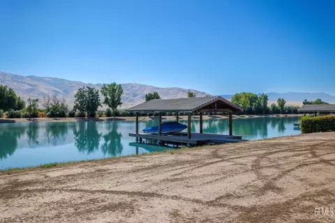 3700 Blue Loop Ln, Arvin, CA 93203 photo 15