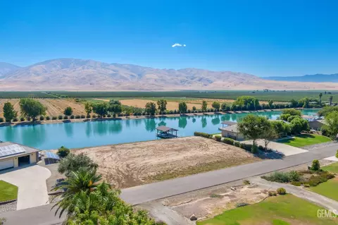 3700 Blue Loop Ln, Arvin, CA 93203 photo 8