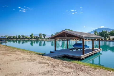 3700 Blue Loop Ln, Arvin, CA 93203 photo 16