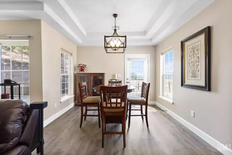 Dining - 23300 Calico Ct, Tehachapi, CA 93561 photo 1 of 4