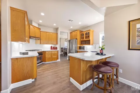 Kitchen - 23300 Calico Ct, Tehachapi, CA 93561 photo 1 of 4