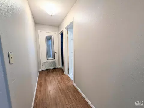 Entry Way - 296 N 8th St, Grover Beach, CA 93433 photo 1 of 2