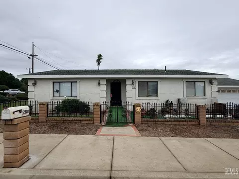 Exterior - 296 N 8th St, Grover Beach, CA 93433 photo 2 of 4