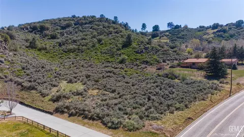 0 Cumberland Rd, Tehachapi, CA 93561 photo 3