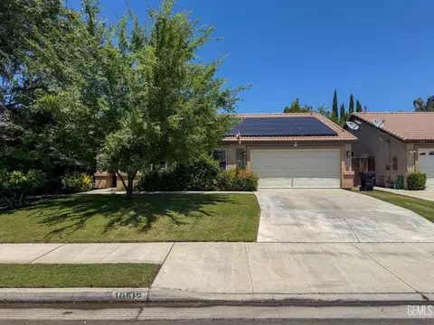 10512 Yosemite Falls Ave, Bakersfield, CA 93312