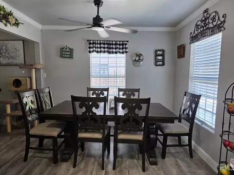 Dining - 720 Pierce St, Taft, CA 93268 photo 1 of 1