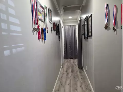 Entry Way - 720 Pierce St, Taft, CA 93268 photo 1 of 1