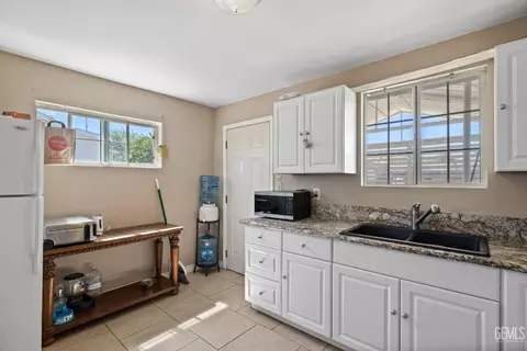 Other - 511 Rose Ave, Taft, CA 93268 photo 5 of 6