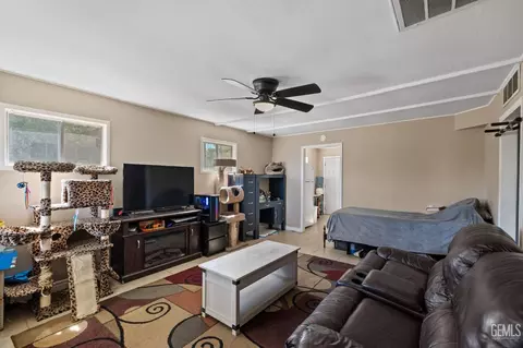Other - 511 Rose Ave, Taft, CA 93268 photo 4 of 6