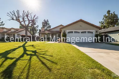 5801 Canoe Ct, Bakersfield, CA 93312