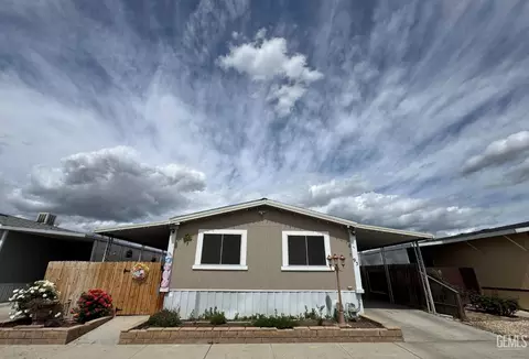 1301 Taft Hwy #93, Bakersfield, CA 93307
