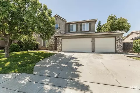 Exterior - 1948 Austin Ave, Clovis, CA 93611 photo 11 of 13