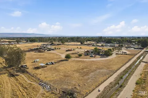 1404 Cottonwood Rd, Bakersfield, CA 93307
