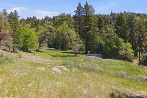 Exterior - 26660 Cedar Creek Ct, Tehachapi, CA 93561 photo 11 of 12