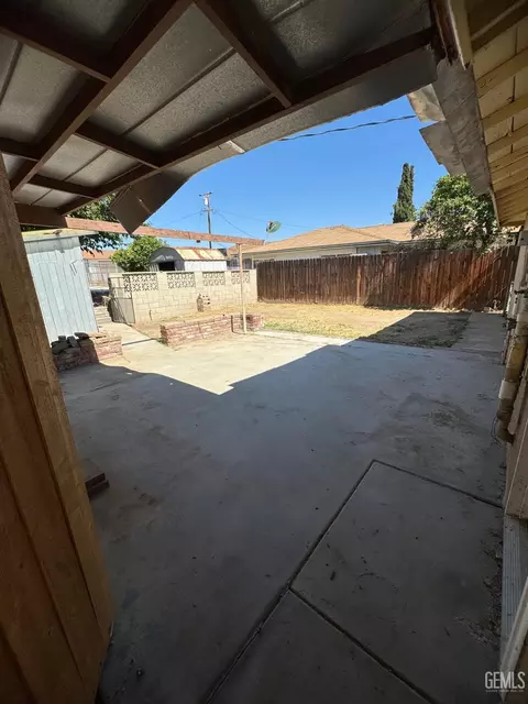 503 Van Buren, Taft, CA 93268 photo 14